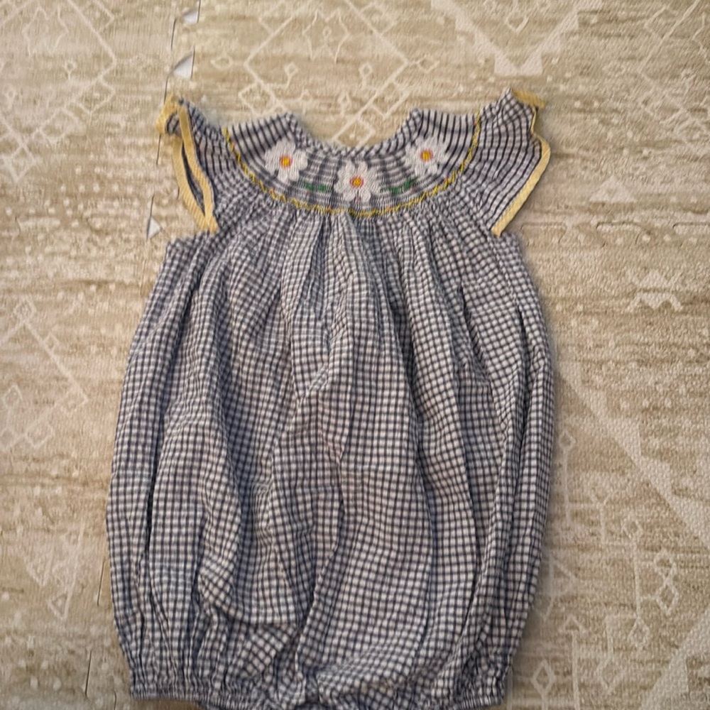 Smocked Classic Whimsy 3T Sunflower Bubble